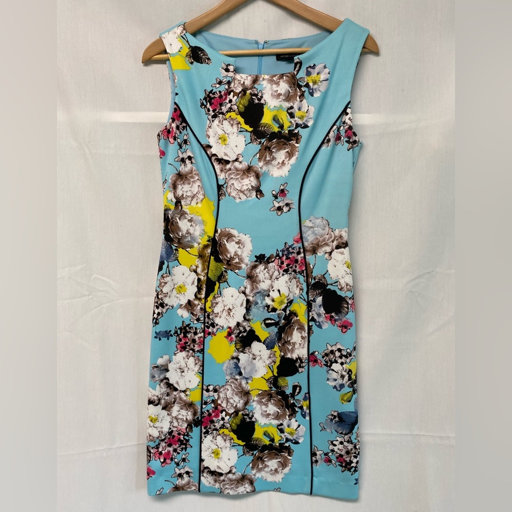 Tahari Blue Floral Avant Garde Dress Size 4